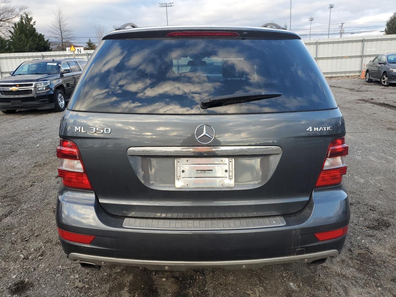 2010 Mercedes-Benz Ml 350 4Matic VIN: 4JGBB8GB0AA622890 Lot: 92093445
