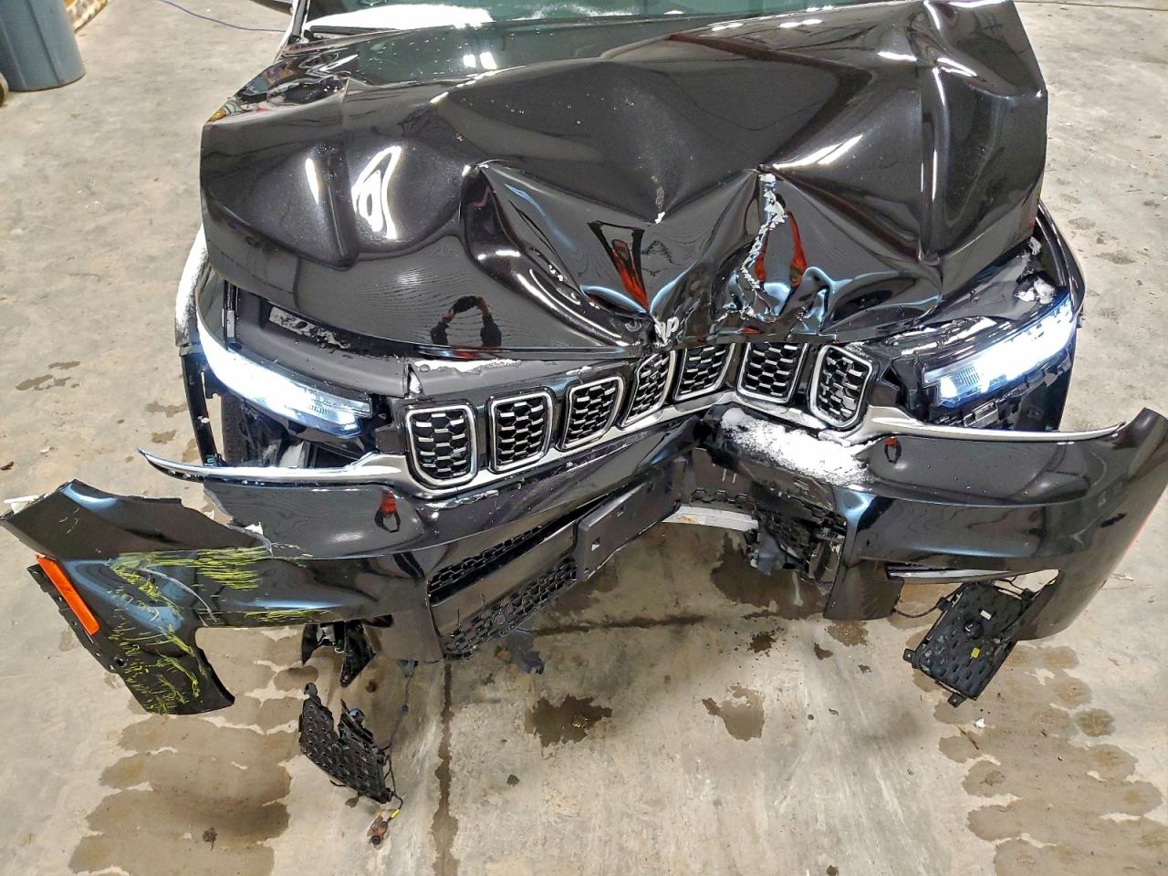 2024 Jeep Grand Cherokee L Summit VIN: 1C4RJKEG5R8616913 Lot: 94566225