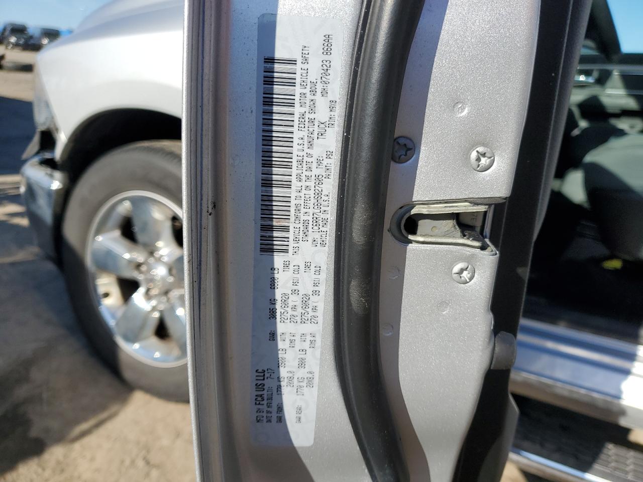 2017 Ram 1500 Slt VIN: 1C6RR7LG6HS827605 Lot: 92709035