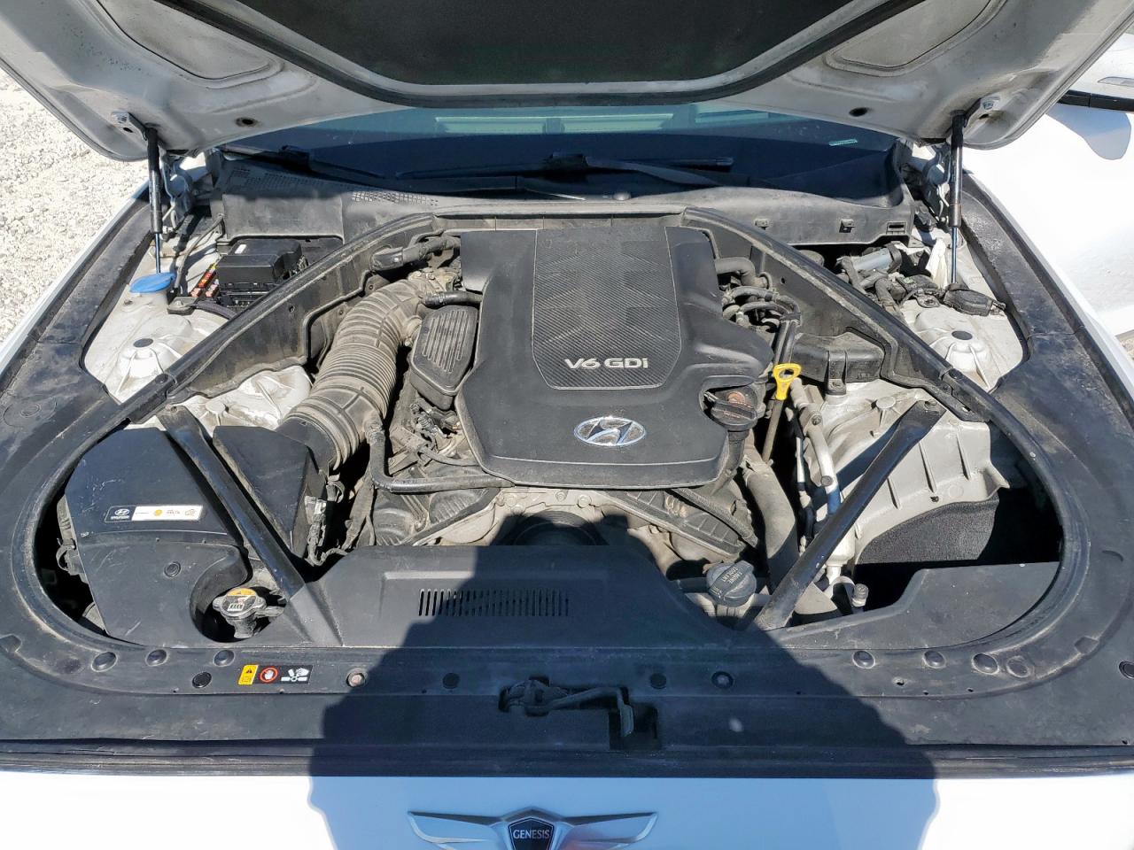 2015 Hyundai Genesis 3.8L VIN: KMHGN4JE2FU042314 Lot: 91927655