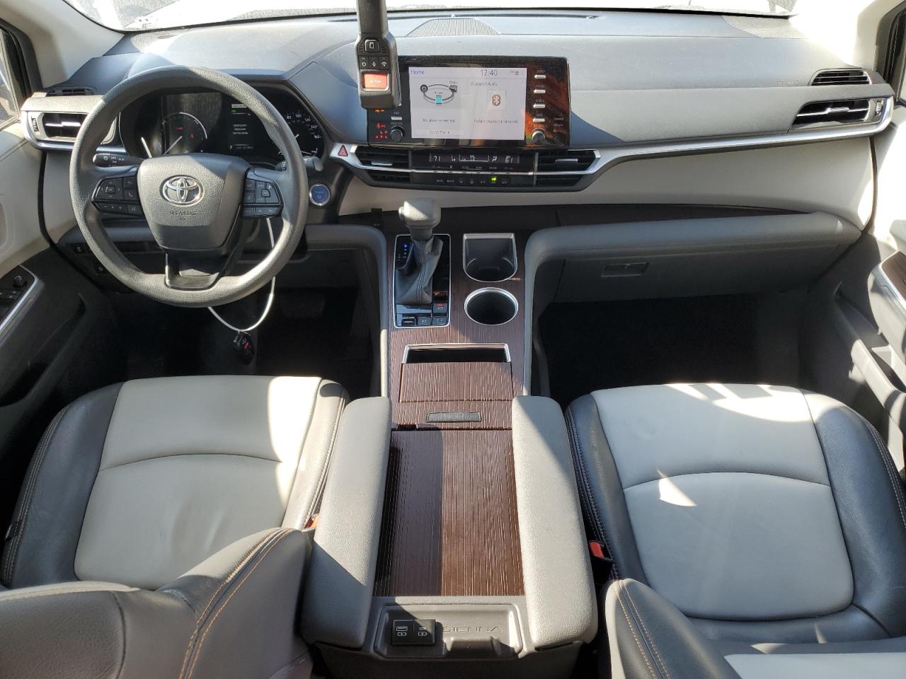 2022 Toyota Sienna Le VIN: 5TDKRKECXNS135973 Lot: 92574685
