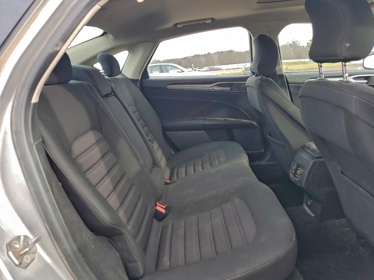 2019 Ford Fusion Se VIN: 3FA6P0LU5KR165250 Lot: 94102805