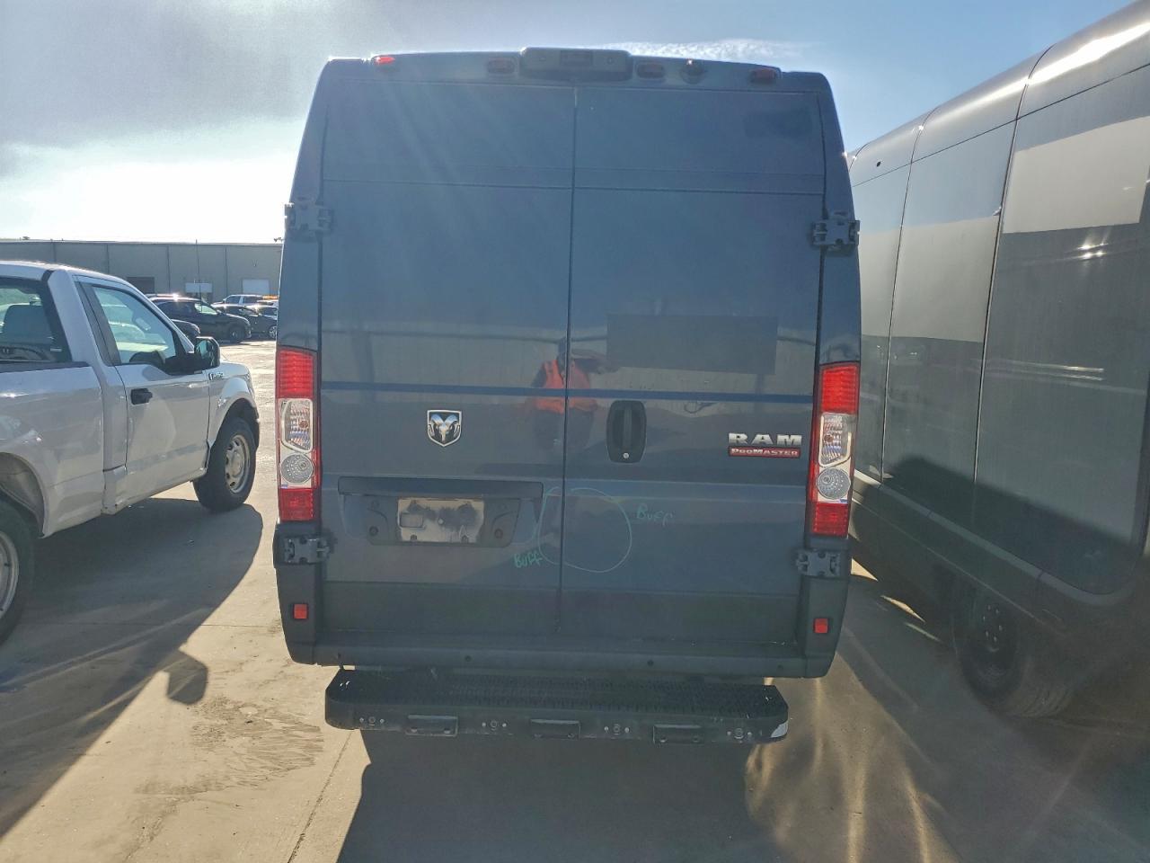 2021 Ram Promaster Delivery Van VIN: 3C6MRVJG6ME586773 Lot: 90247215