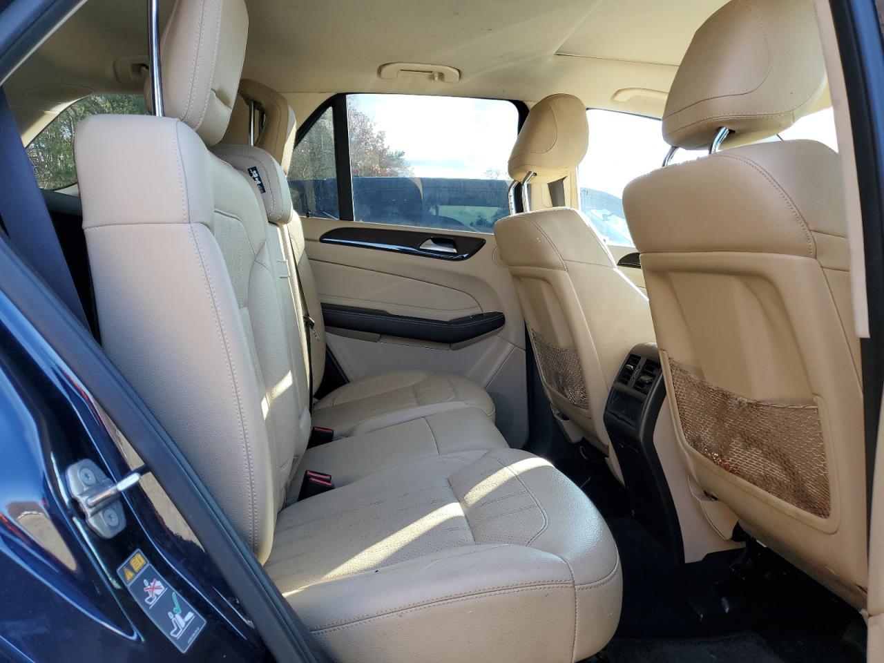 Фото: 4JGDA5HB0JB083173