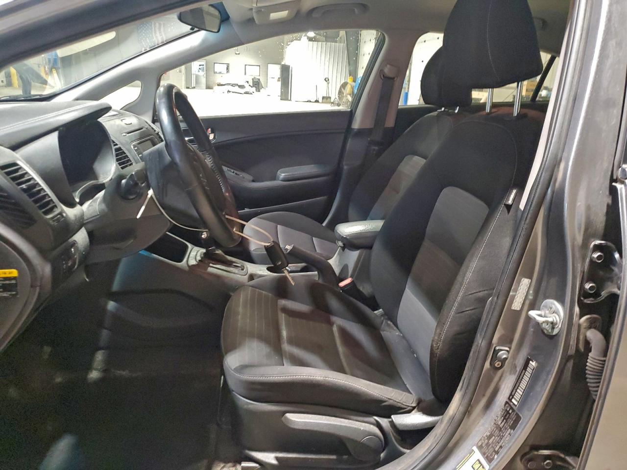 2016 Kia Forte Ex VIN: KNAFX4A82G5490808 Lot: 93772885