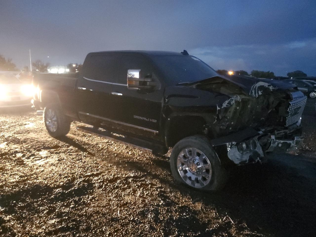 2016 GMC Sierra K2500 Denali VIN: 1GT12UE89GF258139 Lot: 93709135