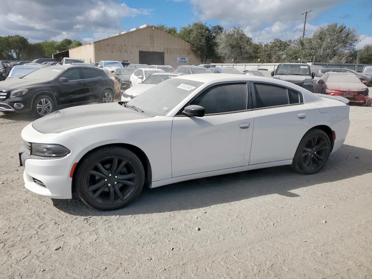 2016 Dodge Charger Sxt