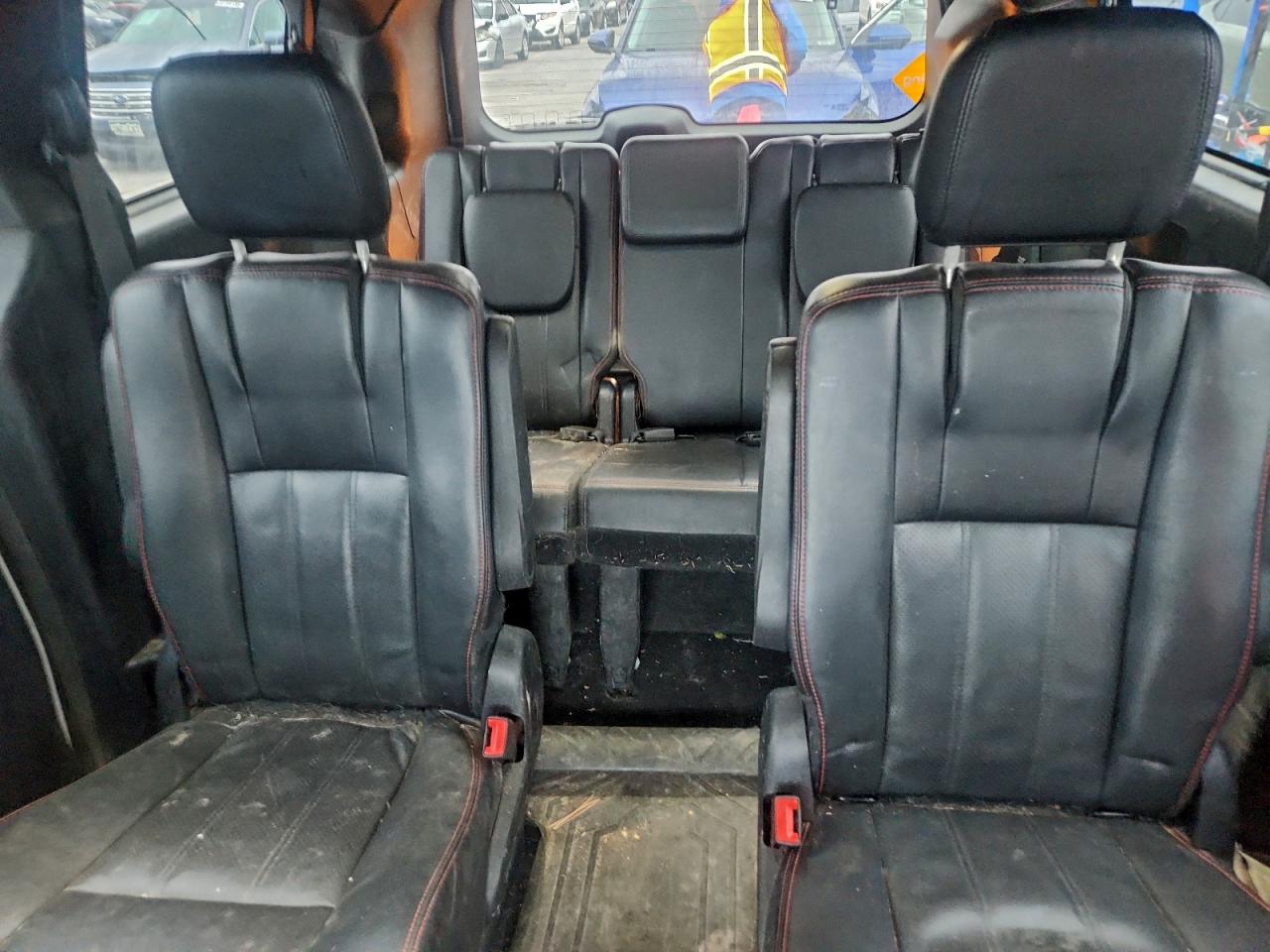 2016 Dodge Grand Caravan R/T VIN: 2C4RDGEG6GR265208 Lot: 91835725