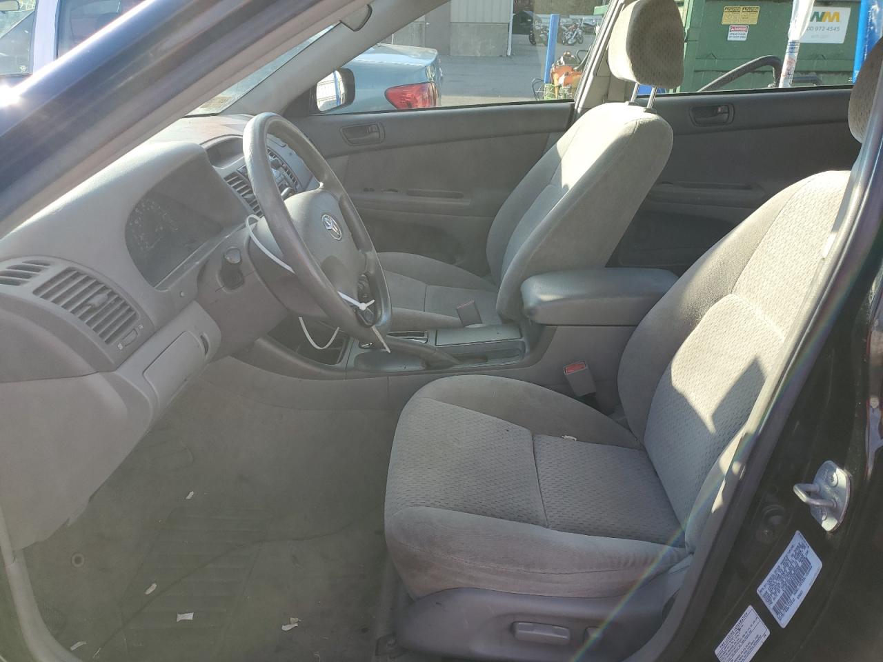 2003 Toyota Camry Le VIN: 4T1BF32K53U060968 Lot: 93354405