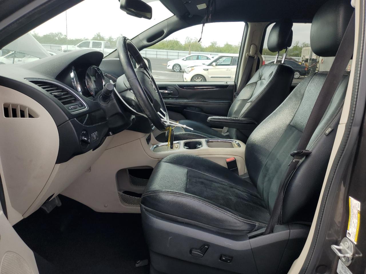 2017 Dodge Grand Caravan Sxt VIN: 2C4RDGCG1HR605370 Lot: 92132975