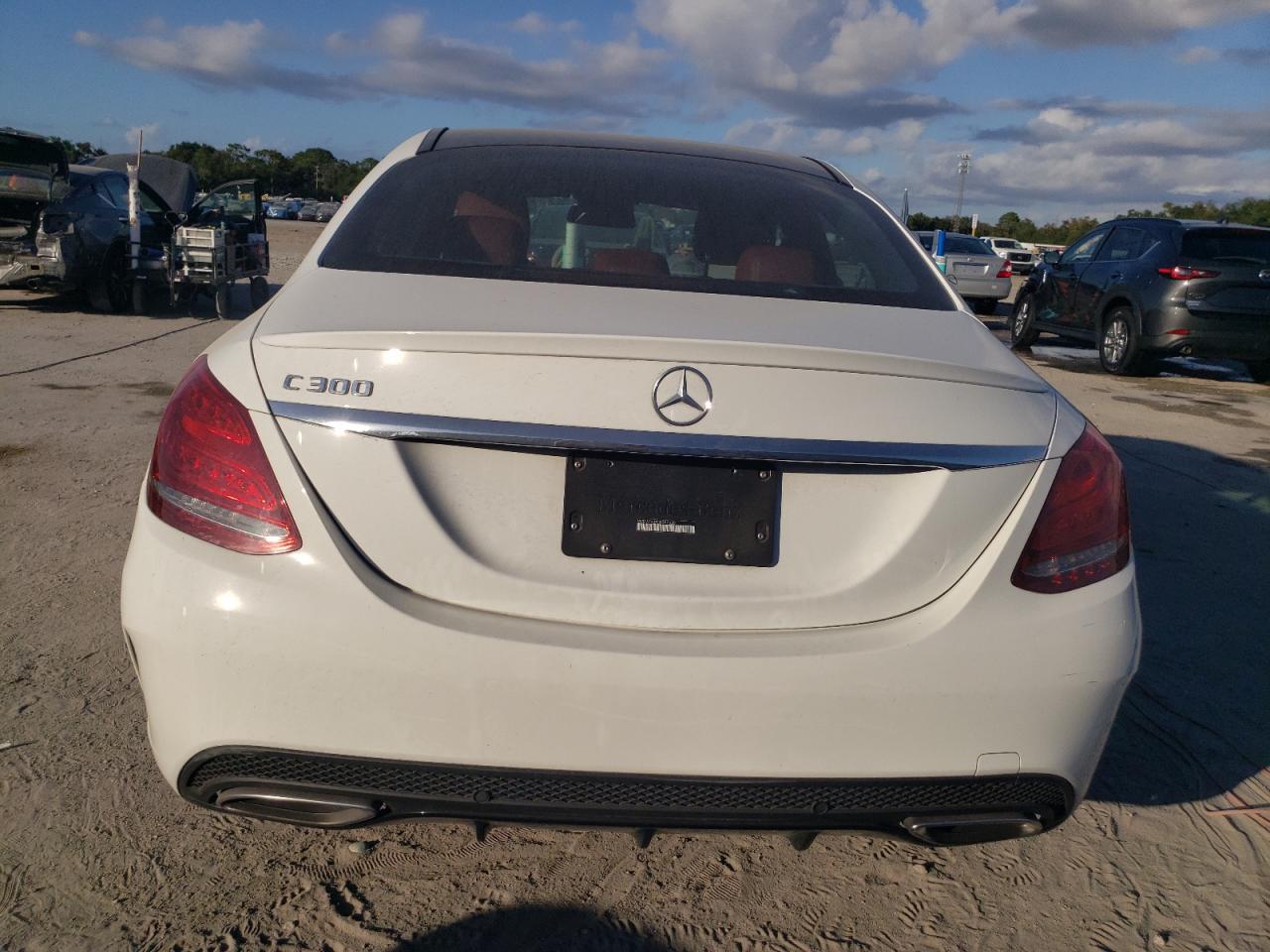 2018 Mercedes-Benz C 300 VIN: WDDWF4JB9JR397520 Lot: 92908245