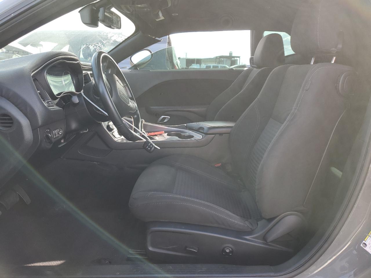 2018 Dodge Challenger Sxt VIN: 2C3CDZAG5JH227963 Lot: 93251455