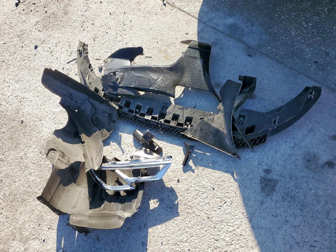 2018 Audi A3 Premium VIN: WAUAUGFF5J1082670 Lot: 92002485