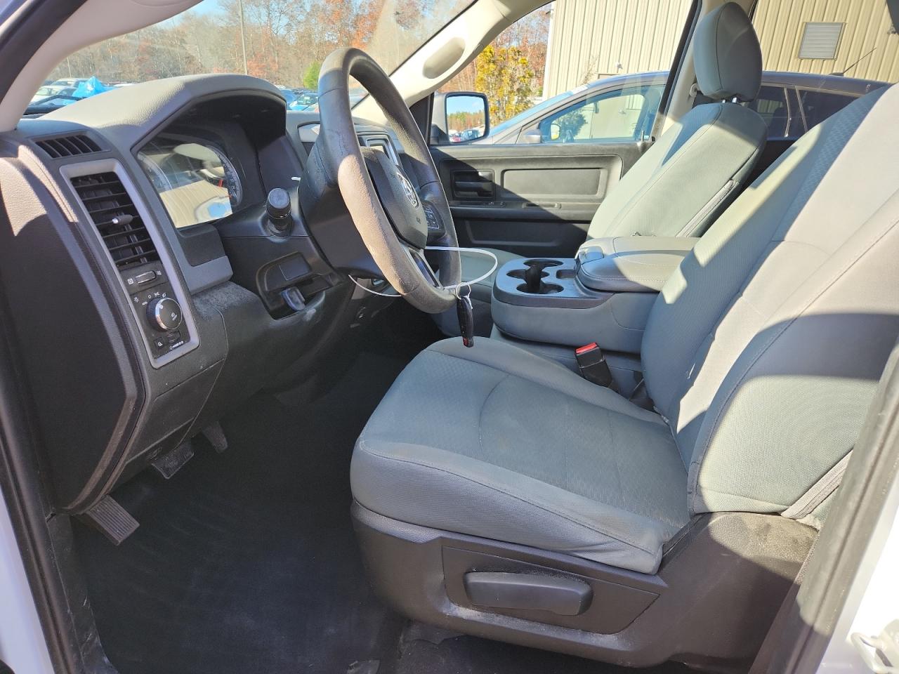 2019 Ram 1500 Classic Tradesman VIN: 1C6RR7FT1KS551690 Lot: 93111525