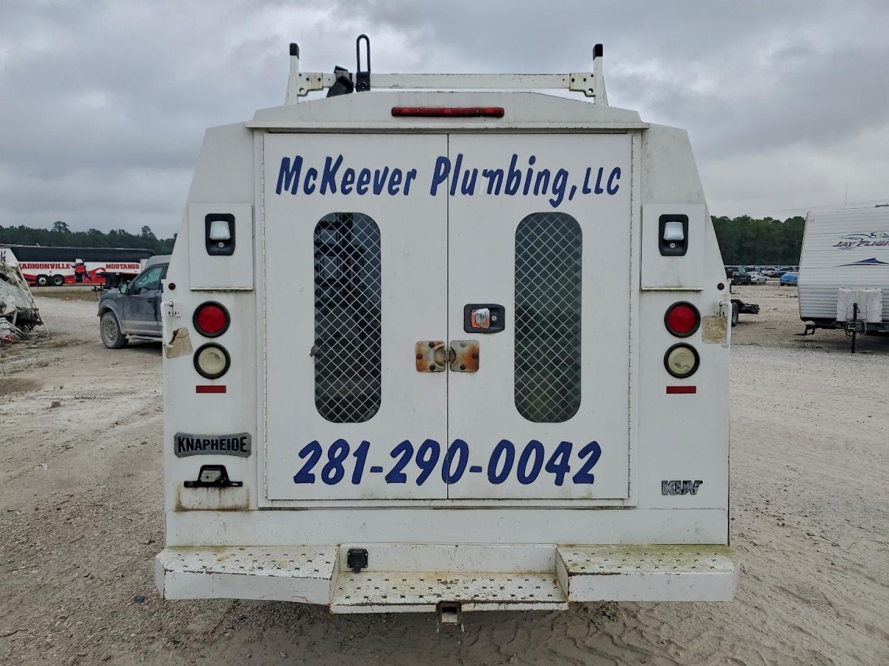 2017 GMC Savana Cutaway G3500 VIN: 1GD07RFG1H1123747 Lot: 93907365