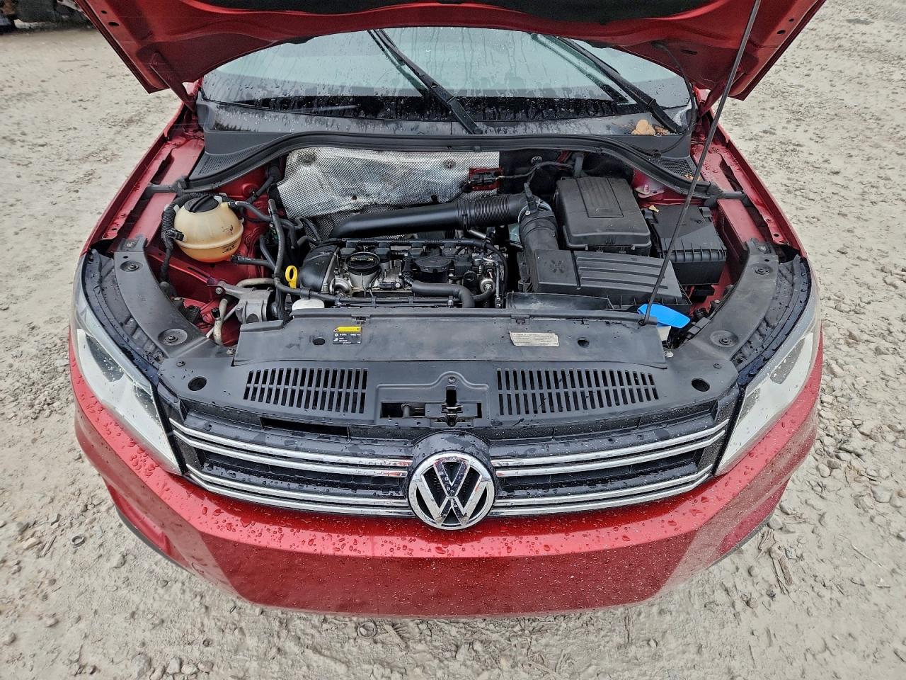 2015 Volkswagen Tiguan S VIN: WVGAV7AX5FW098048 Lot: 94545385