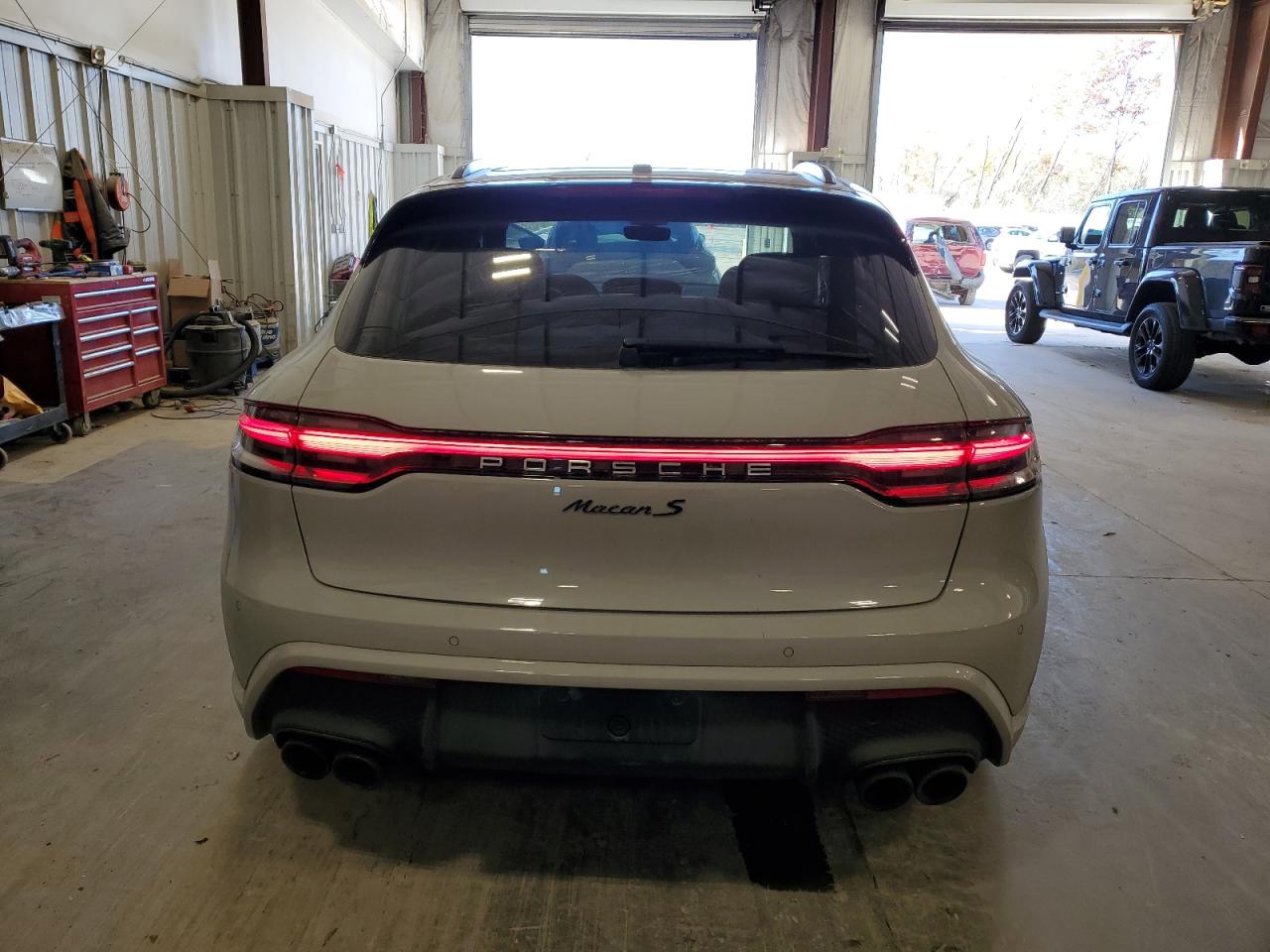 2024 Porsche Macan S VIN: WP1AG2A57RLB41373 Lot: 90869695