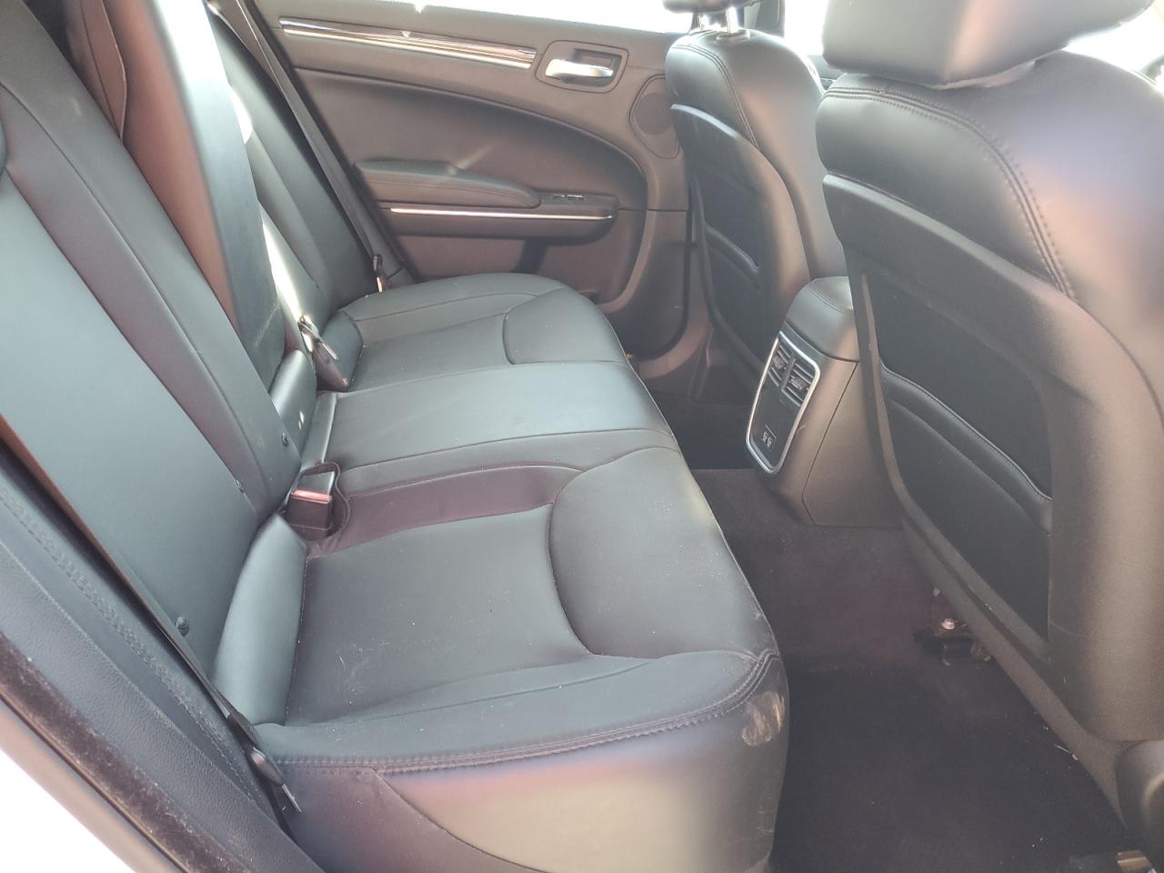 2015 Chrysler 300 Limited VIN: 2C3CCAAG5FH853931 Lot: 93369915