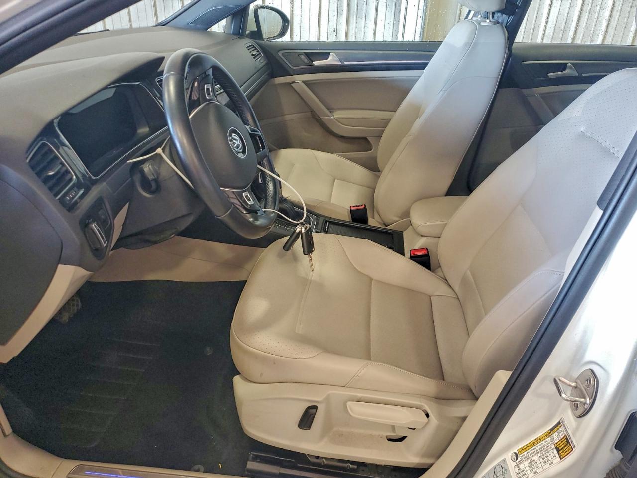 2019 Volkswagen E-Golf Sel Premium VIN: WVWPR7AU0KW904039 Lot: 94071605