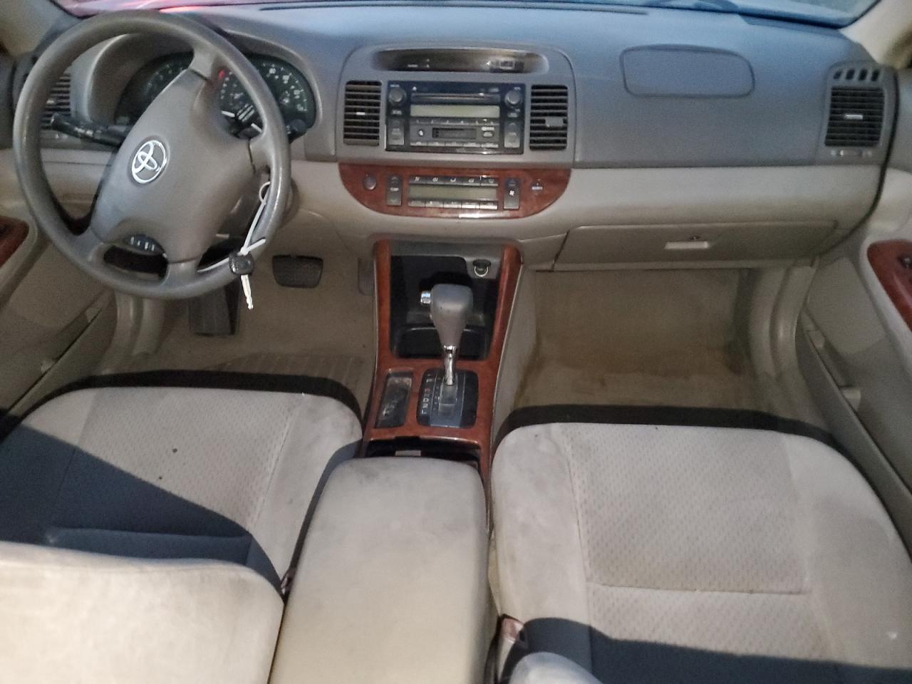 2004 Toyota Camry Le VIN: 4T1BE32K64U894736 Lot: 93141345