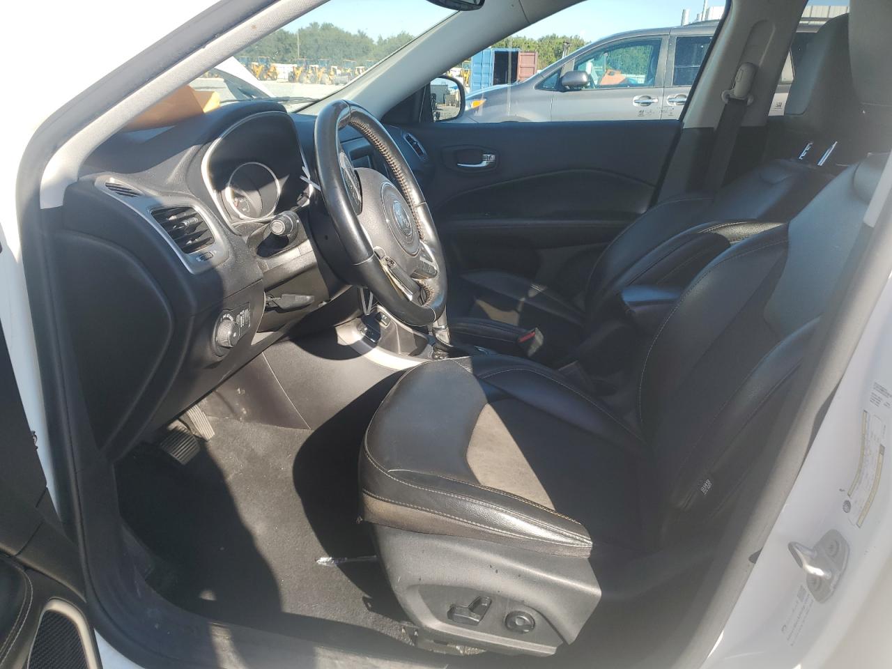 2020 Jeep Compass Latitude VIN: 3C4NJCBB2LT141596 Lot: 90915795