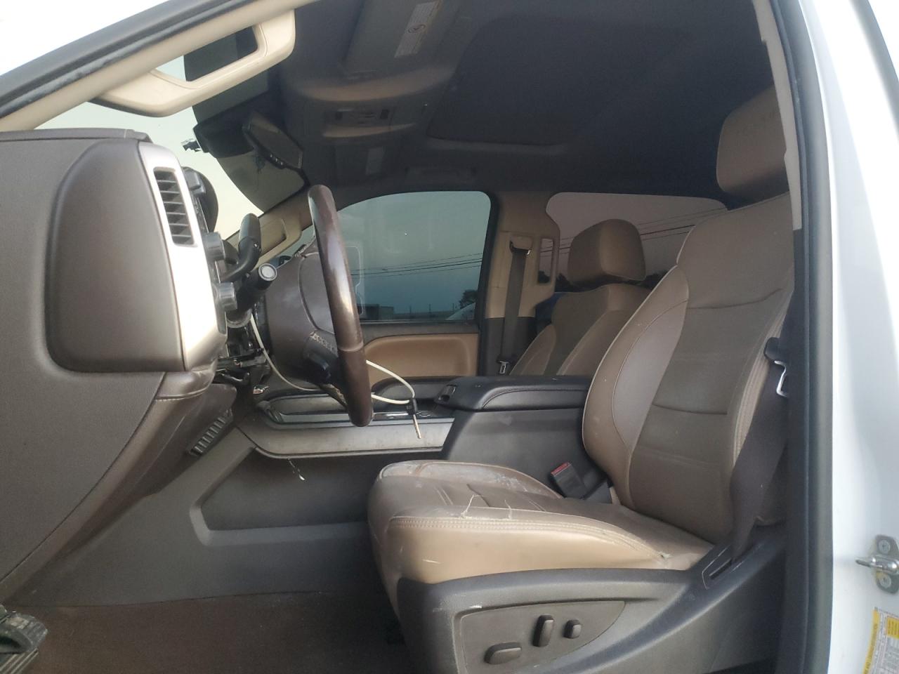 2018 GMC Sierra K2500 Denali VIN: 1GT12UEY2JF254134 Lot: 90988375