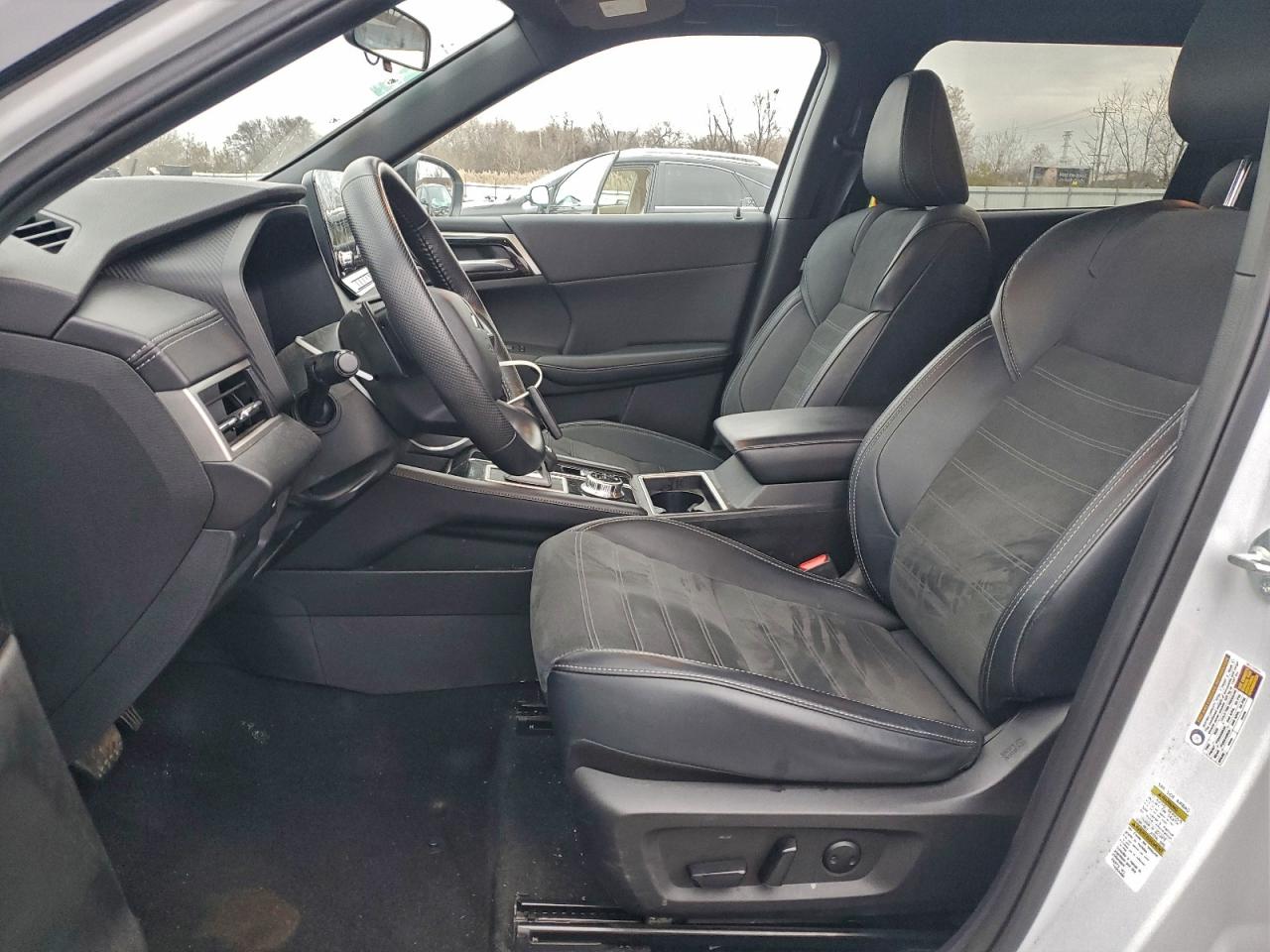 2024 Mitsubishi Outlander Se VIN: JA4J4VA80RZ046537 Lot: 94035595