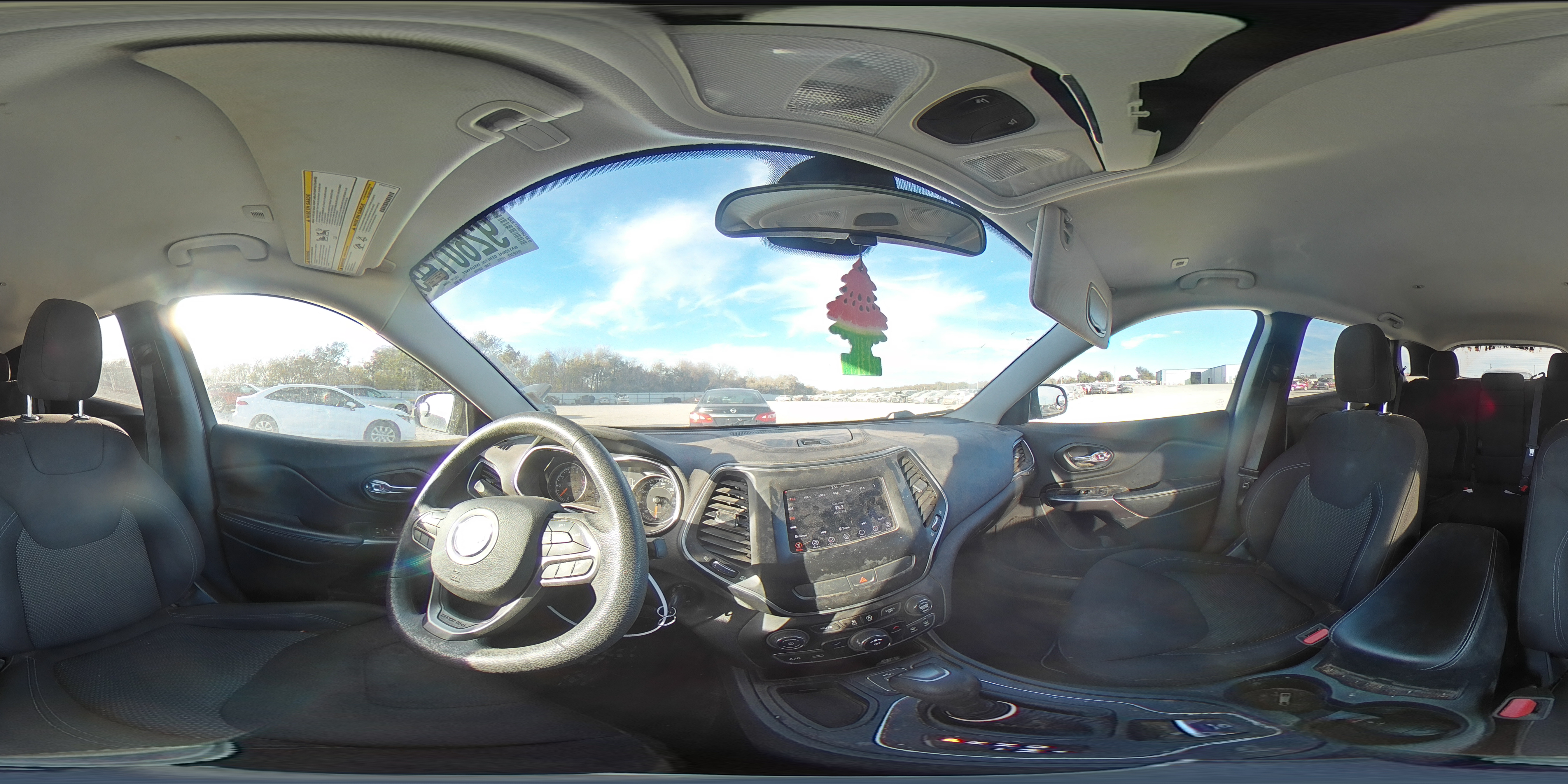 2019 Jeep Cherokee Latitude VIN: 1C4PJLCB7KD297970 Lot: 92601315