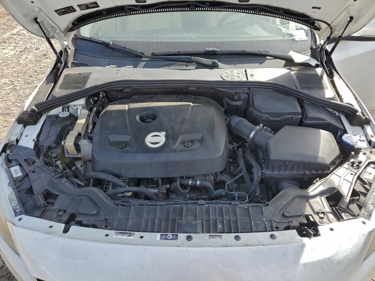 2015 Volvo S60 Premier VIN: YV140MFB1F2306424 Lot: 94247195