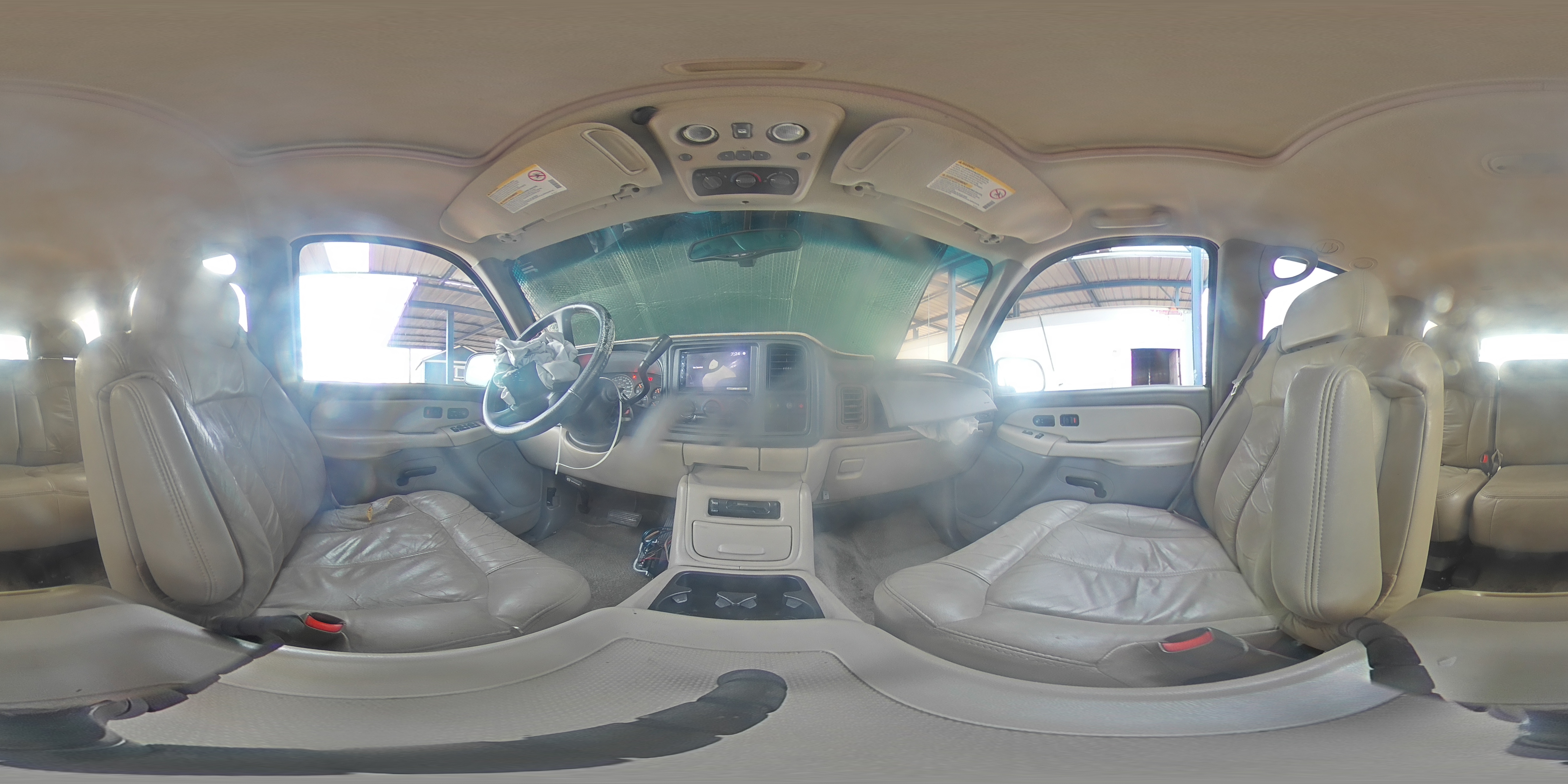 2001 Chevrolet Tahoe C1500 VIN: 1GNEC13T11R171904 Lot: 93648795