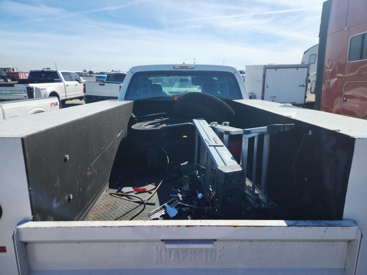 2014 Ford F250 Super Duty Utility / Service Truck VIN: 1FT7X2A64EEA49091 Lot: 92446645