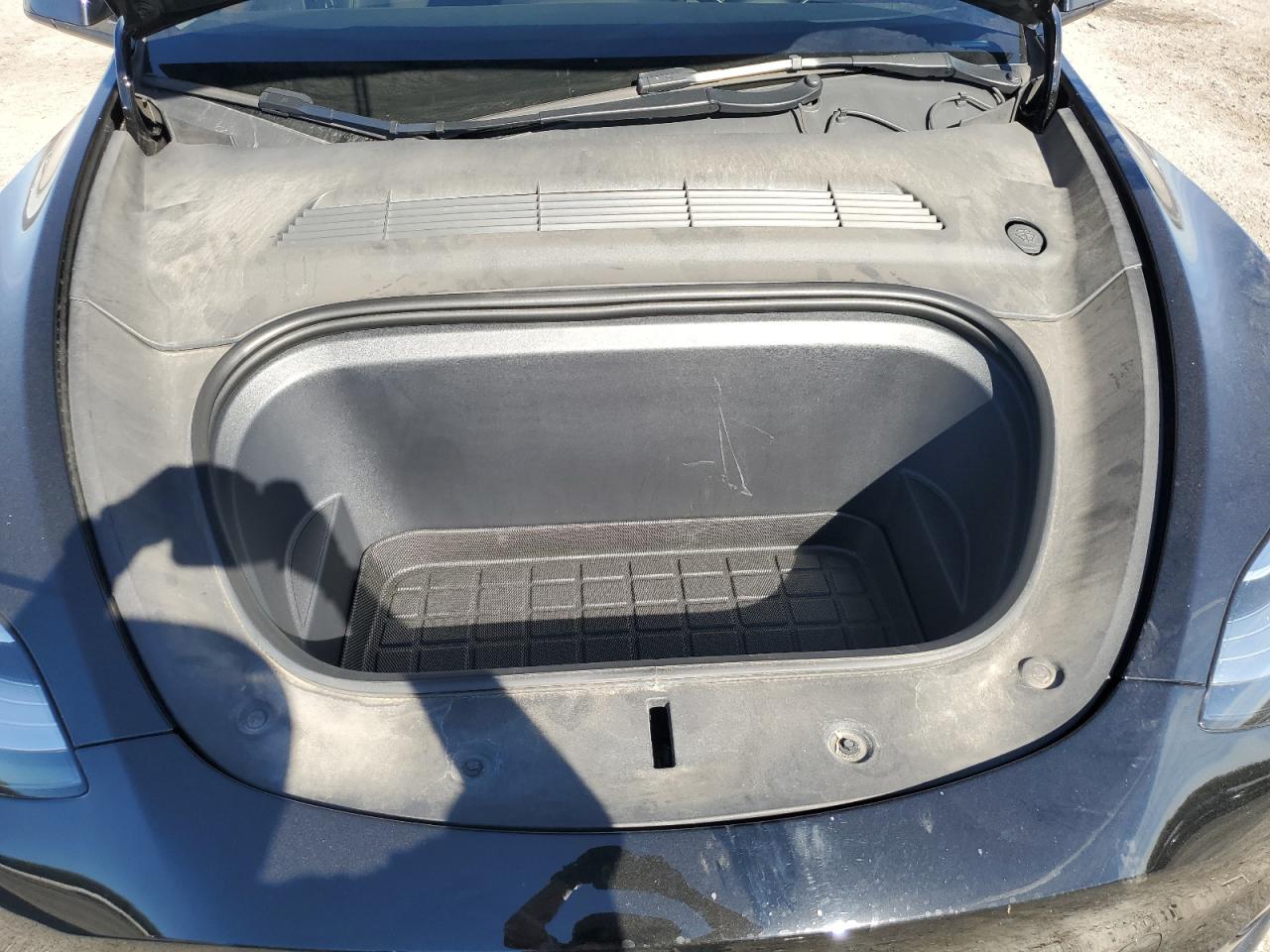 2023 Tesla Model Y VIN: 7SAYGDEE9PA028157 Lot: 90890305