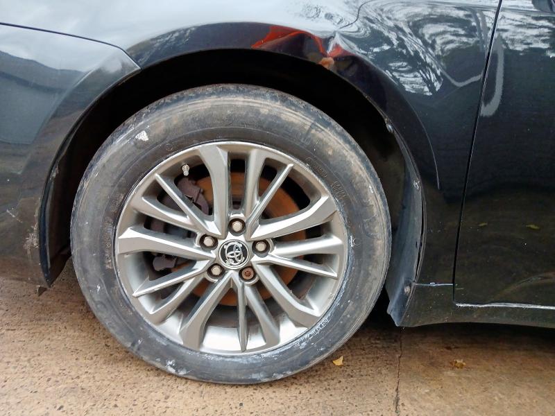 2017 TOYOTA AVENSIS 2.0D BUSINESS EDITION 5DR