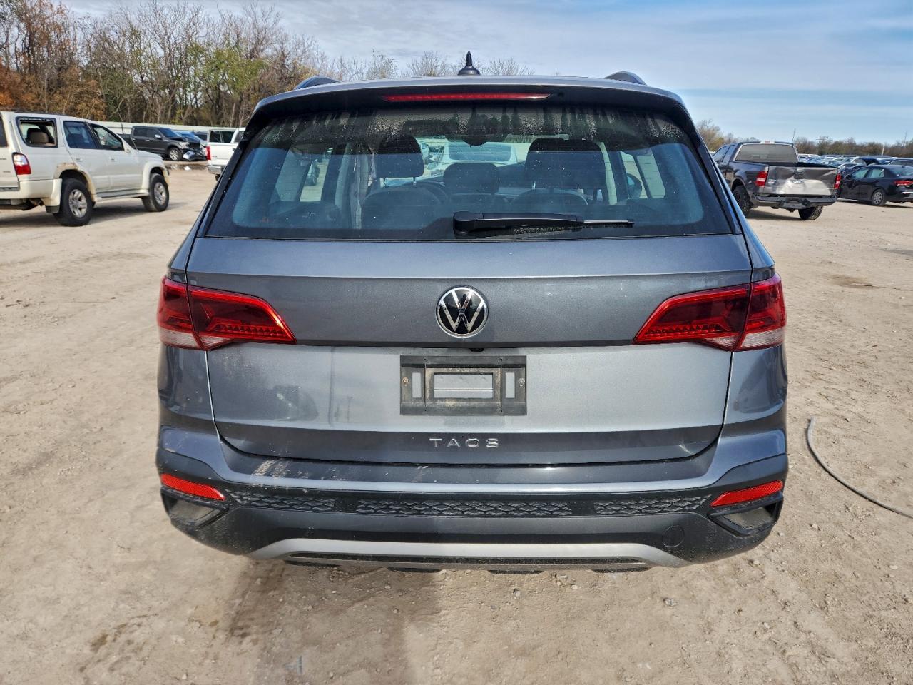 2024 Volkswagen Taos S VIN: 3VV5X7B23RM000370 Lot: 94297525