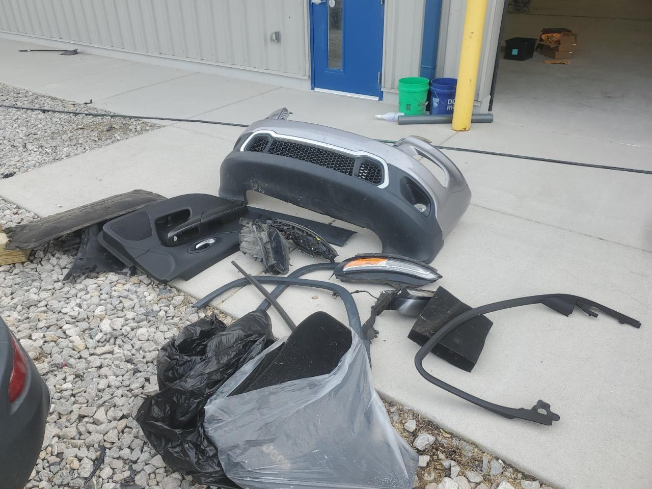 2015 Jeep Cherokee Limited VIN: 1C4PJMDSXFW640088 Lot: 90358205