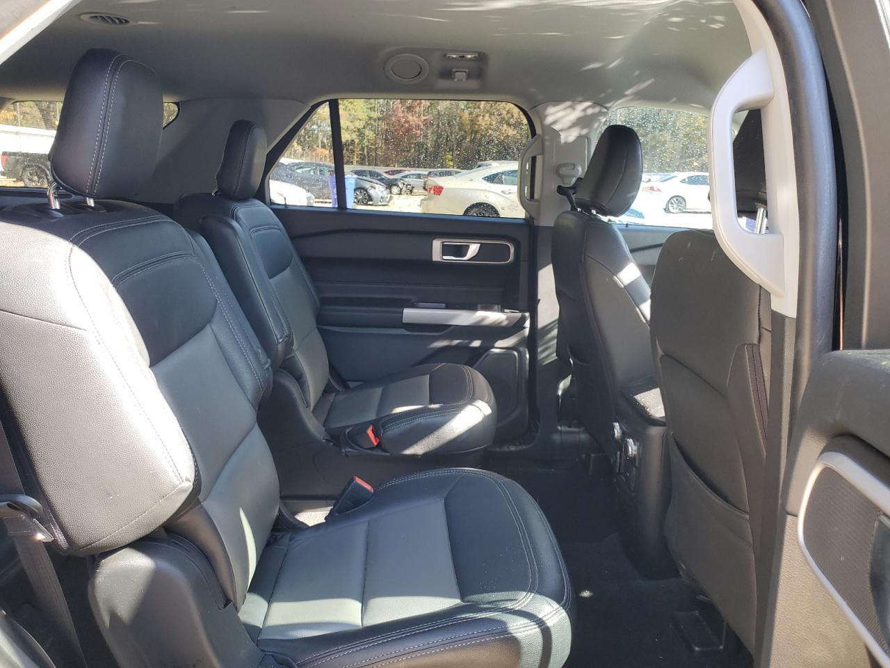 2022 Ford Explorer Xlt VIN: 1FMSK7DH7NGA12216 Lot: 92395845