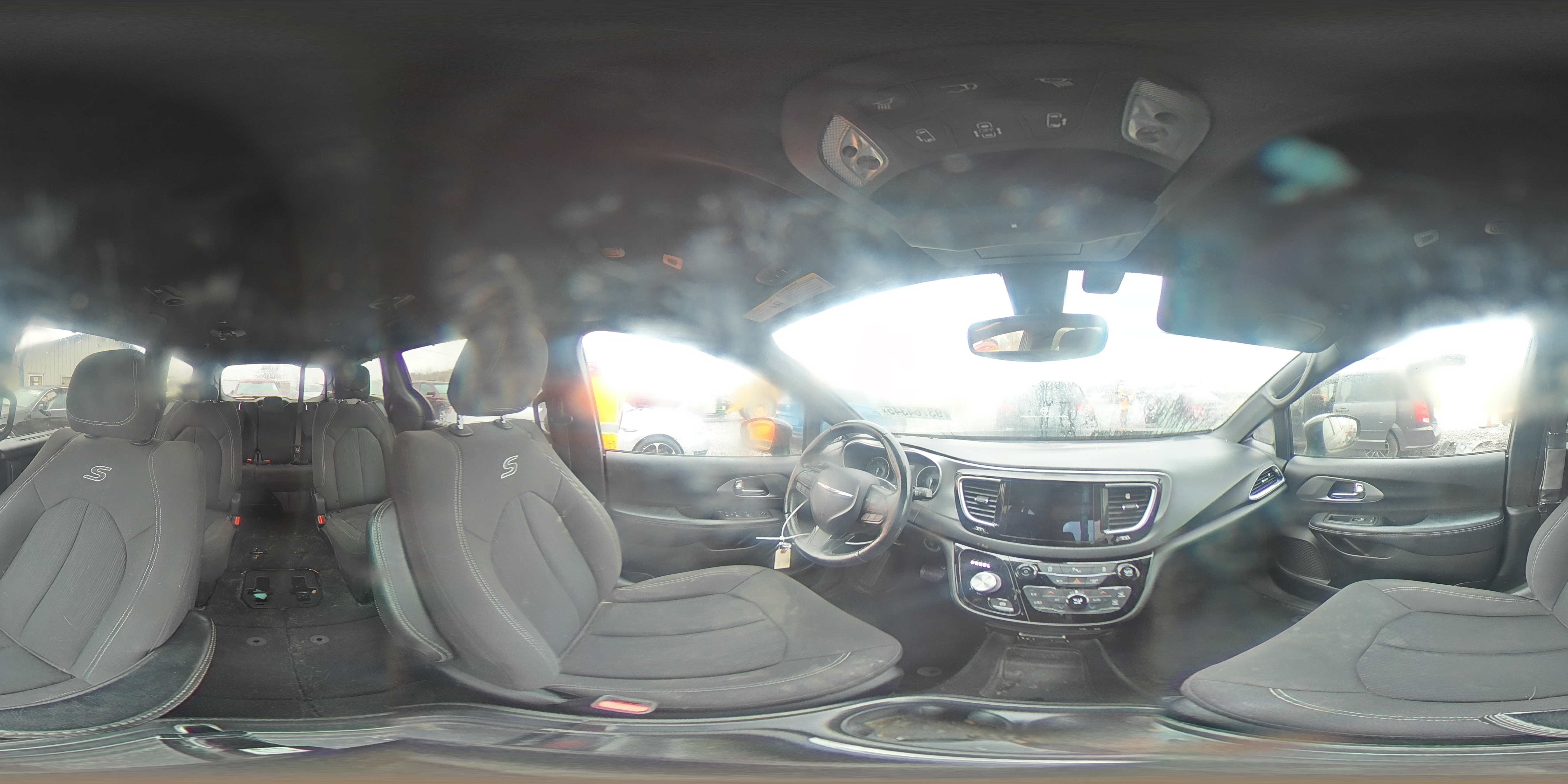 2019 Chrysler Pacifica Touring Plus VIN: 2C4RC1FG9KR567485 Lot: 93764345