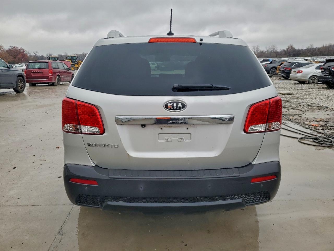 2013 Kia Sorento Lx VIN: 5XYKT4A67DG384305 Lot: 94589385