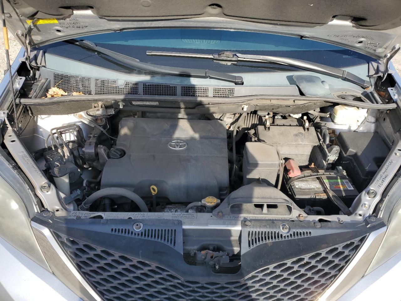 2013 Toyota Sienna Sport VIN: 5TDXK3DC8DS290571 Lot: 92695475