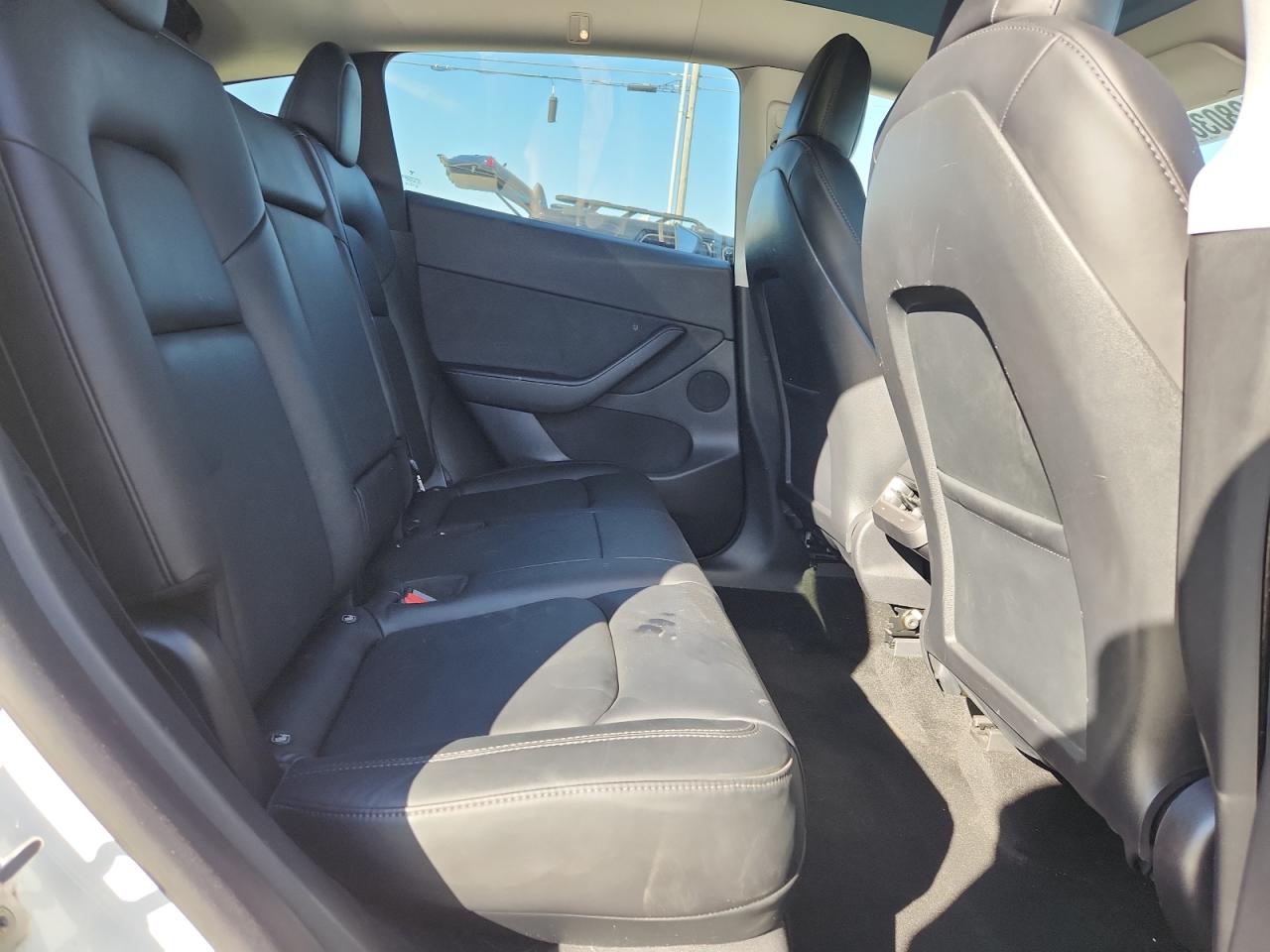 2021 Tesla Model Y VIN: 5YJYGDEEXMF146875 Lot: 92803665