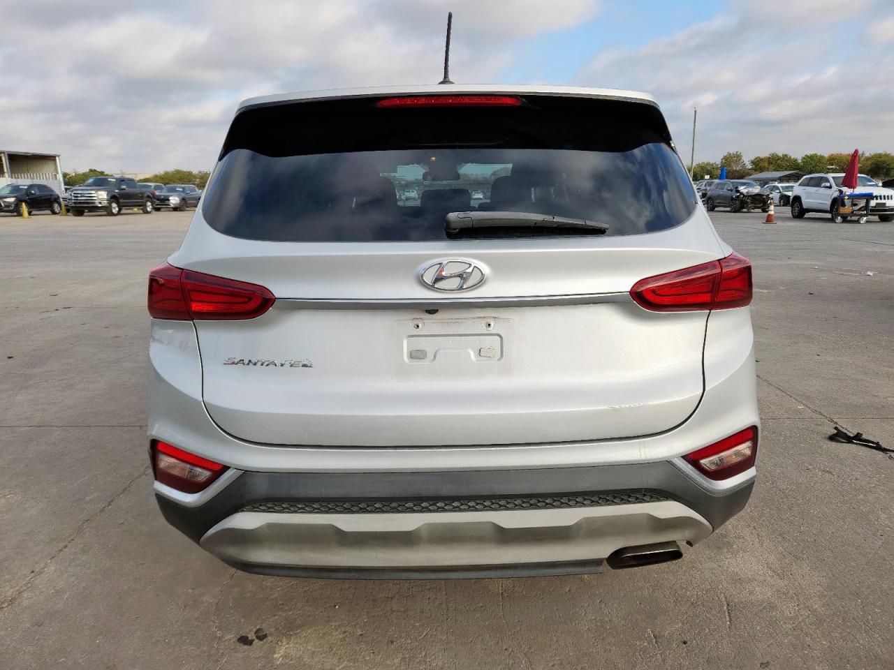 2020 Hyundai Santa Fe Se VIN: 5NMS23AD7LH175615 Lot: 92945535