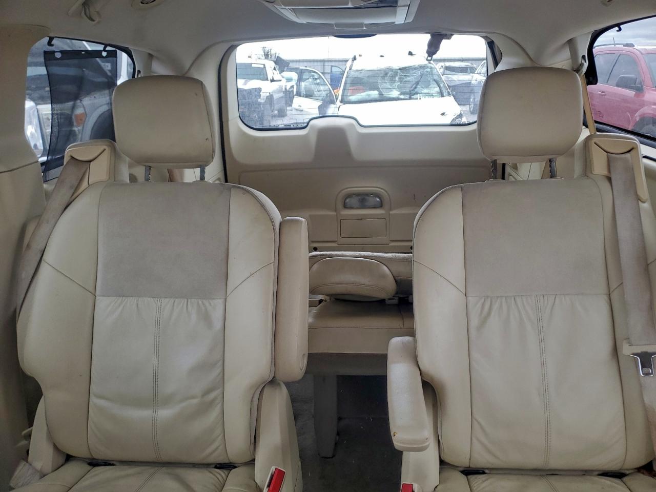 2008 Chrysler Town & Country Limited VIN: 2A8HR64X68R723302 Lot: 94520305