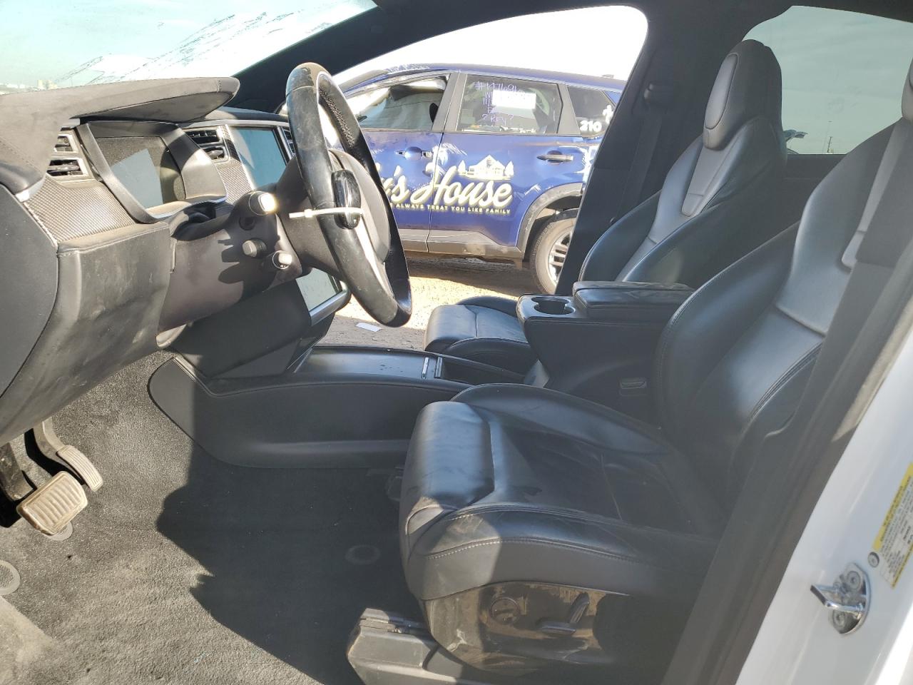 2017 Tesla Model X VIN: 5YJXCDE29HF037956 Lot: 87217735