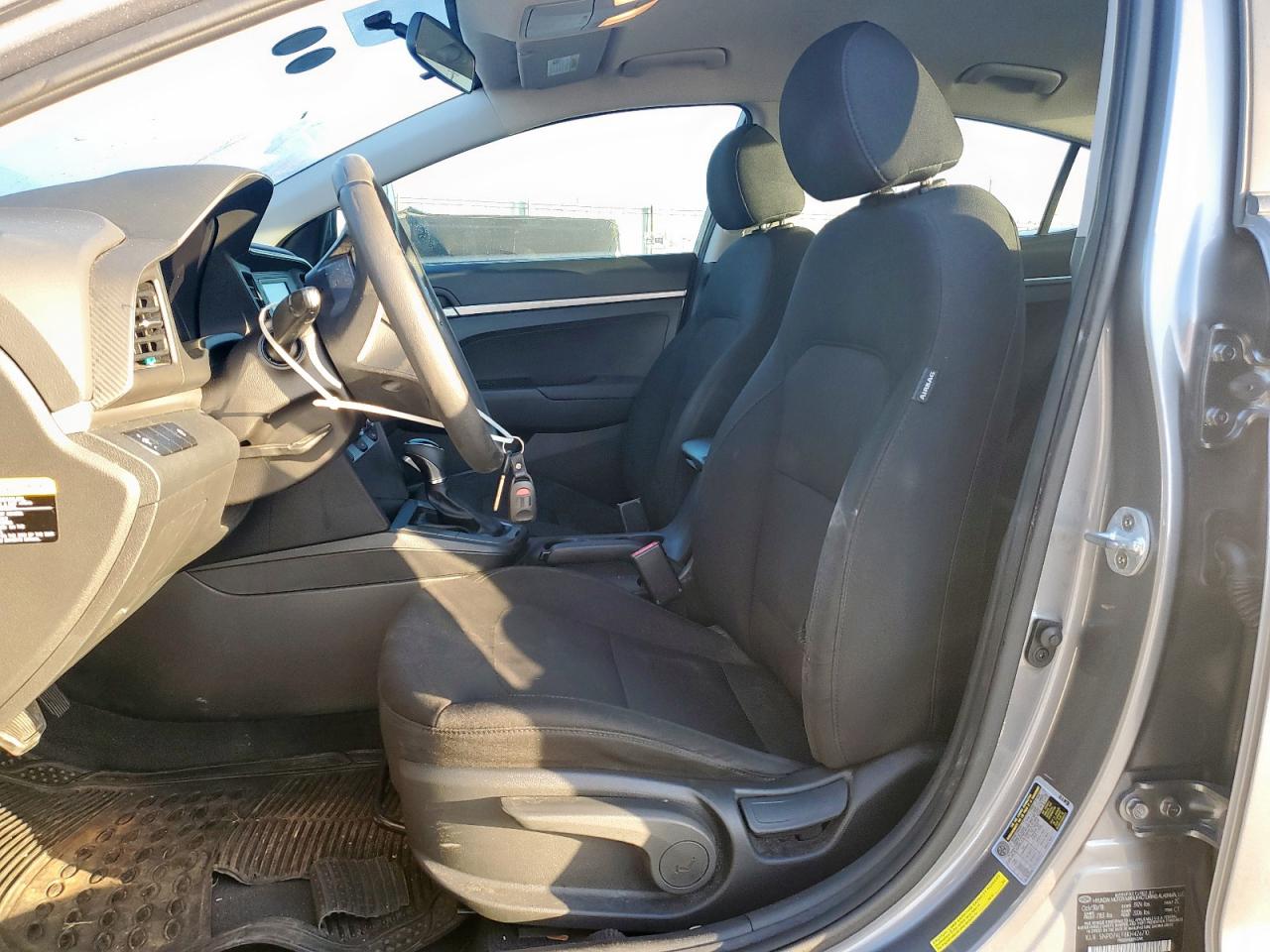 2019 Hyundai Elantra Se VIN: 5NPD74LF8KH426710 Lot: 92304265