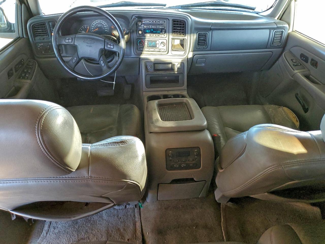 2004 Chevrolet Tahoe K1500 VIN: 1GNEK13T64J321303 Lot: 94156995