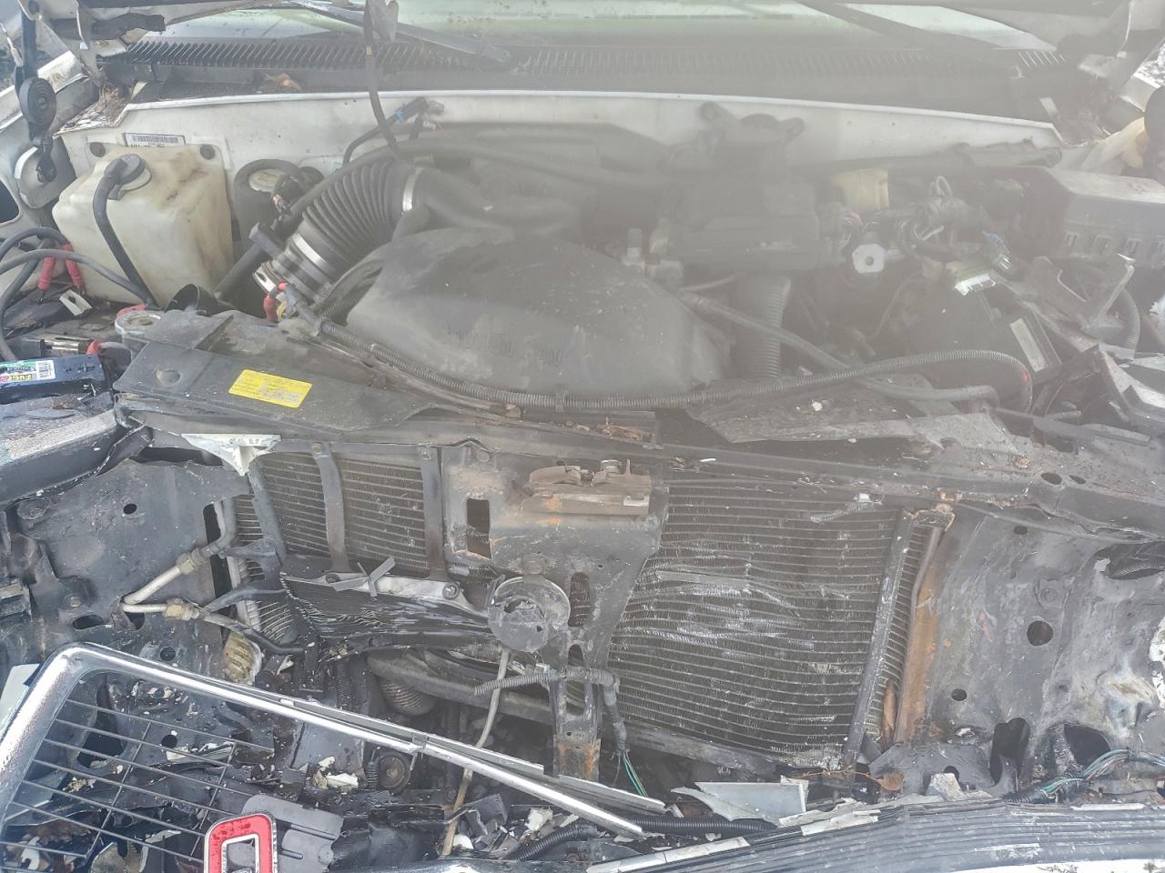 1999 GMC Suburban C1500 VIN: 1GKEC16R9XJ744651 Lot: 93876685