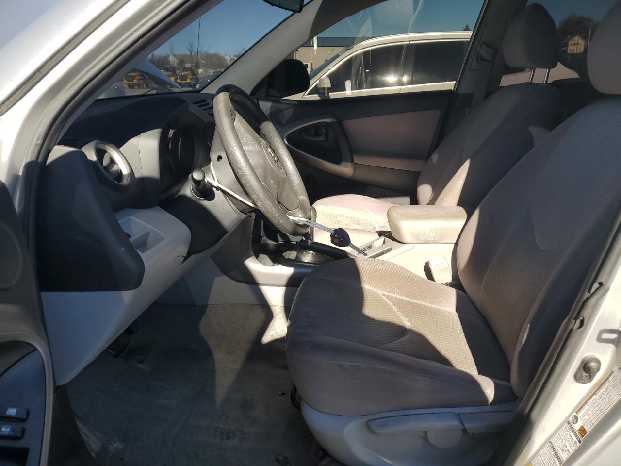 2007 Toyota Rav4 VIN: JTMBD33V276037824 Lot: 90517105