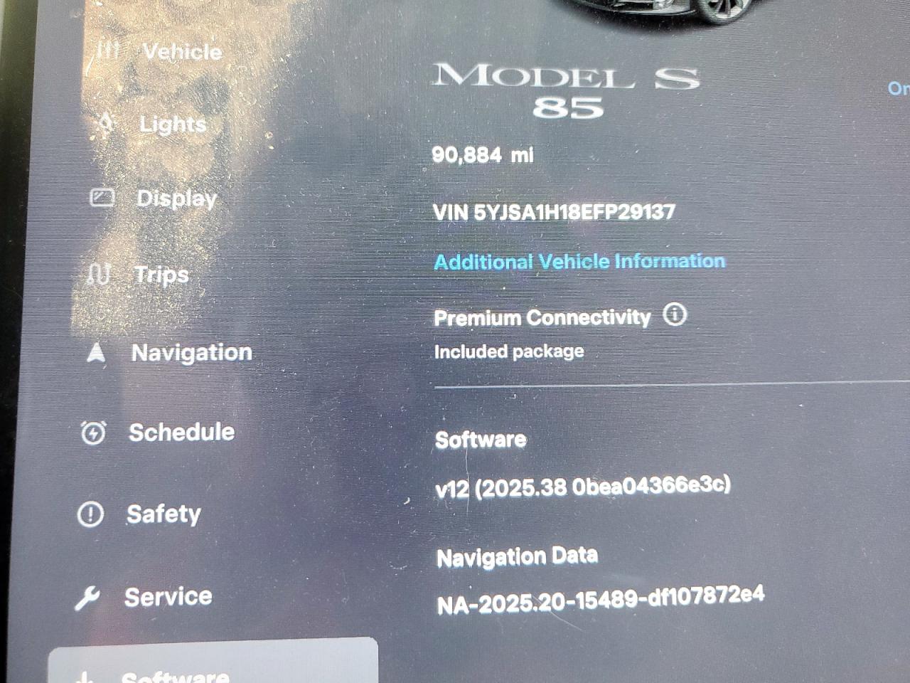 2014 Tesla Model S VIN: 5YJSA1H18EFP29137 Lot: 92486275