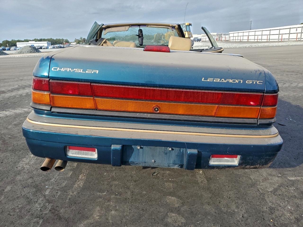 1995 Chrysler Lebaron Gtc VIN: 1C3EU4532SF518796 Lot: 94040005