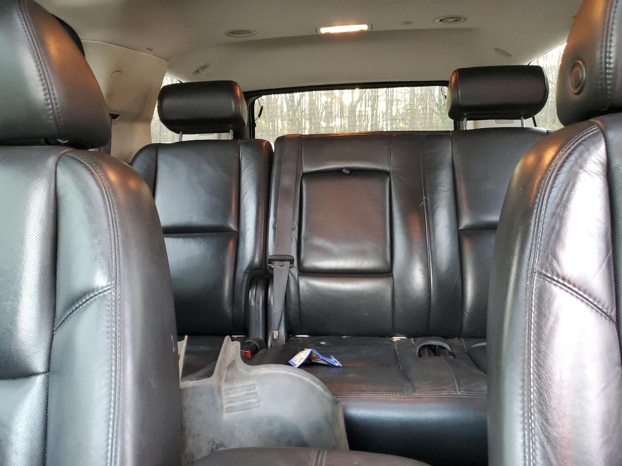 2007 Cadillac Escalade Luxury VIN: 1GYFK63887R408822 Lot: 92607505